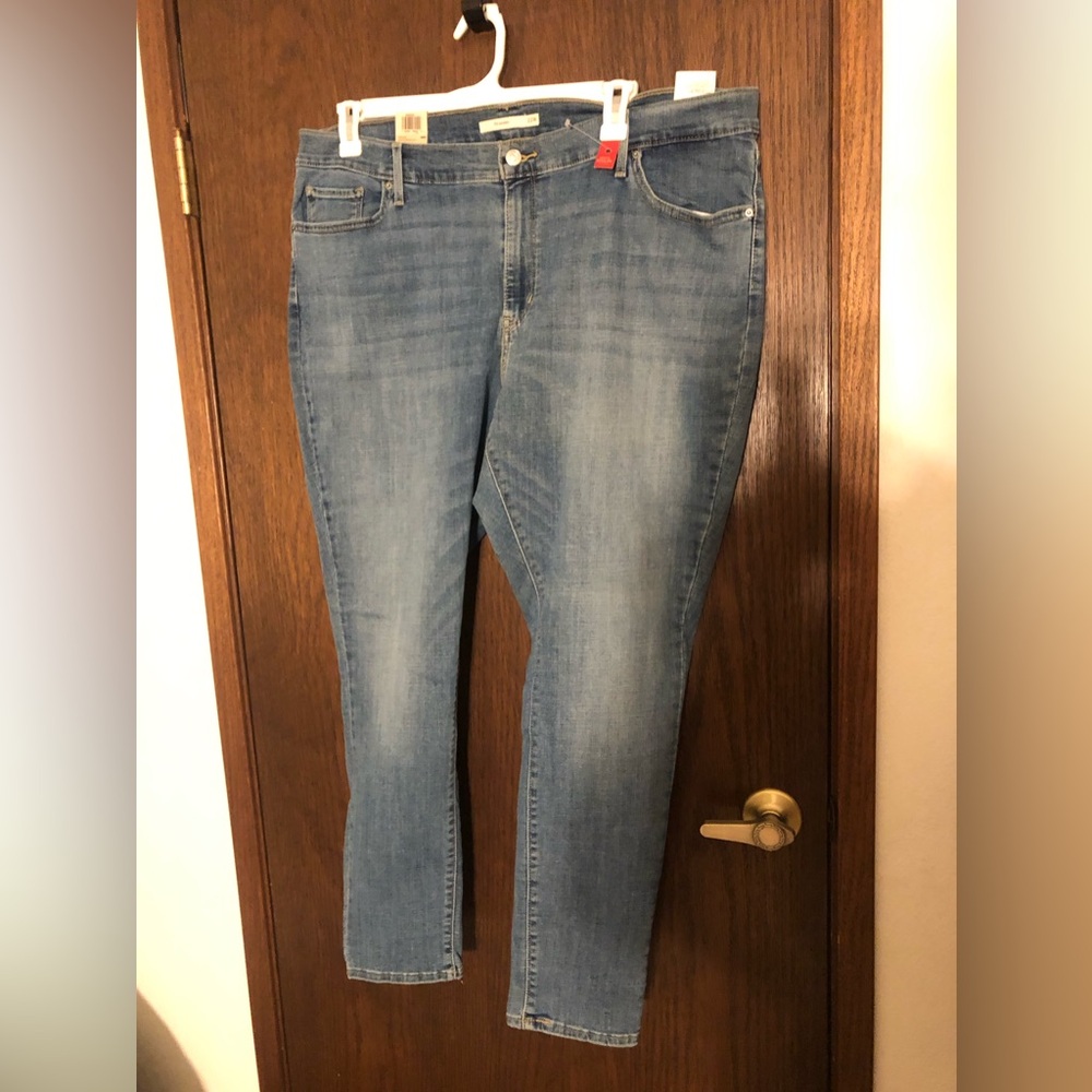 Levi’s 22w 22 Plus Medium Wash 711 Skinny  Jeans NWT